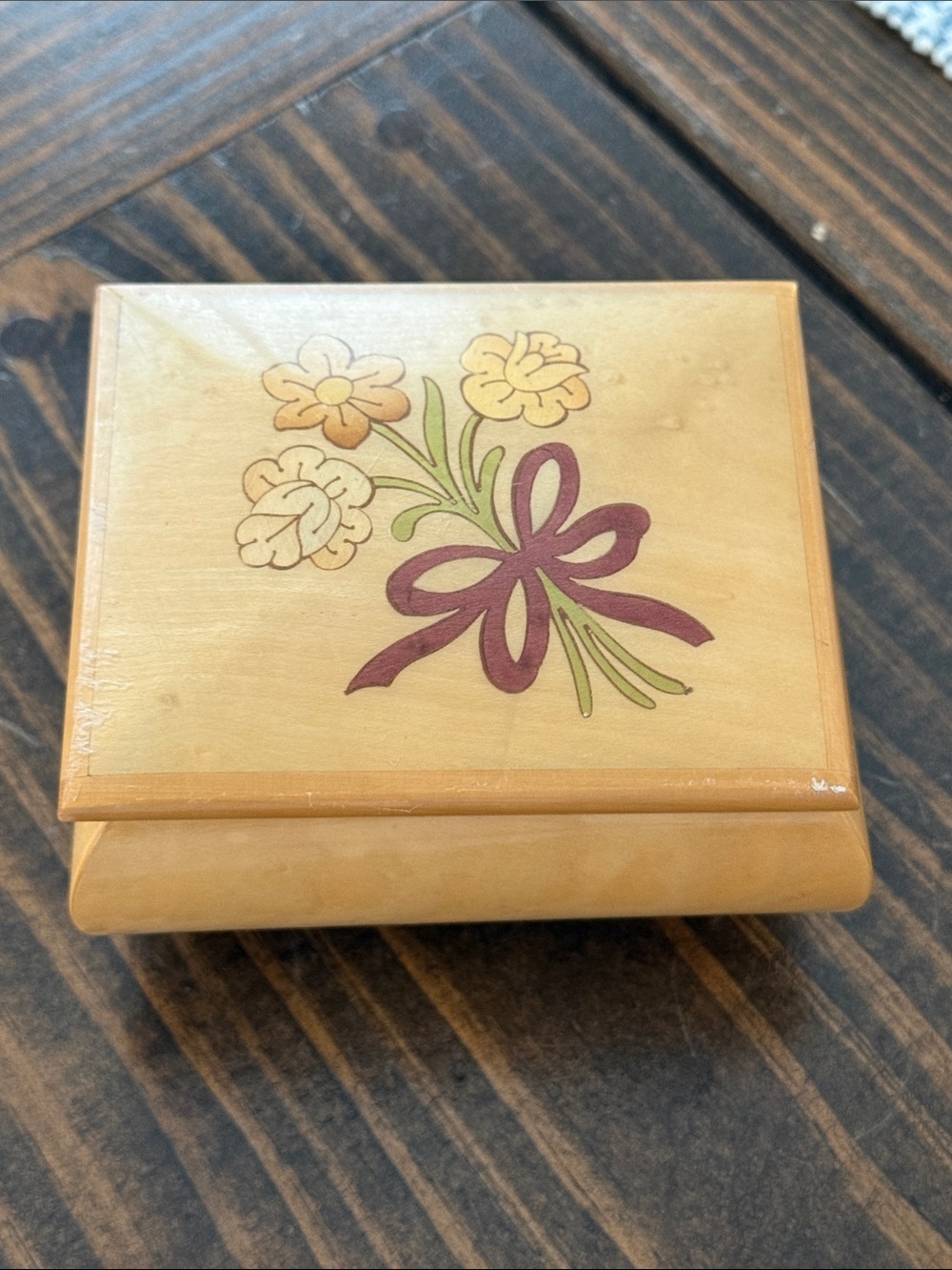 Splendid Cream Floral Keepsake Music Box with Yellow Blooms and Maroon Bow